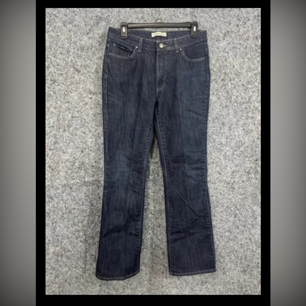 Riders Women’s Classic Style Blue Jeans Bootcut Size 8 m